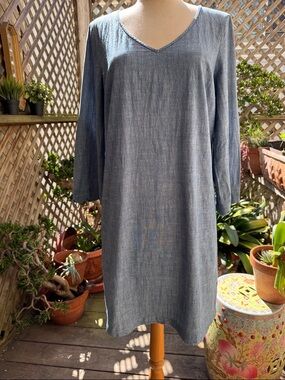 J. Crew Chambray Dress with Scalloped 3/4 Sleeves. Size 10. EUC